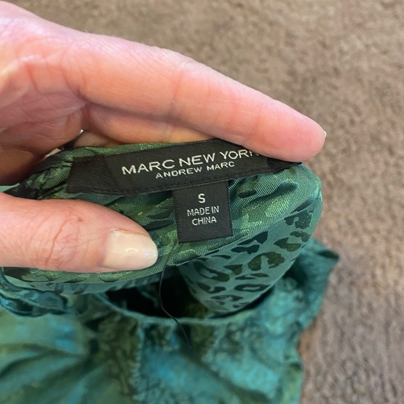 2 FOR $20 Andrew Marc Satin Green Wide Leg Crop Jumpsuit Evergreen M NEW $108 - Picture 6 of 9